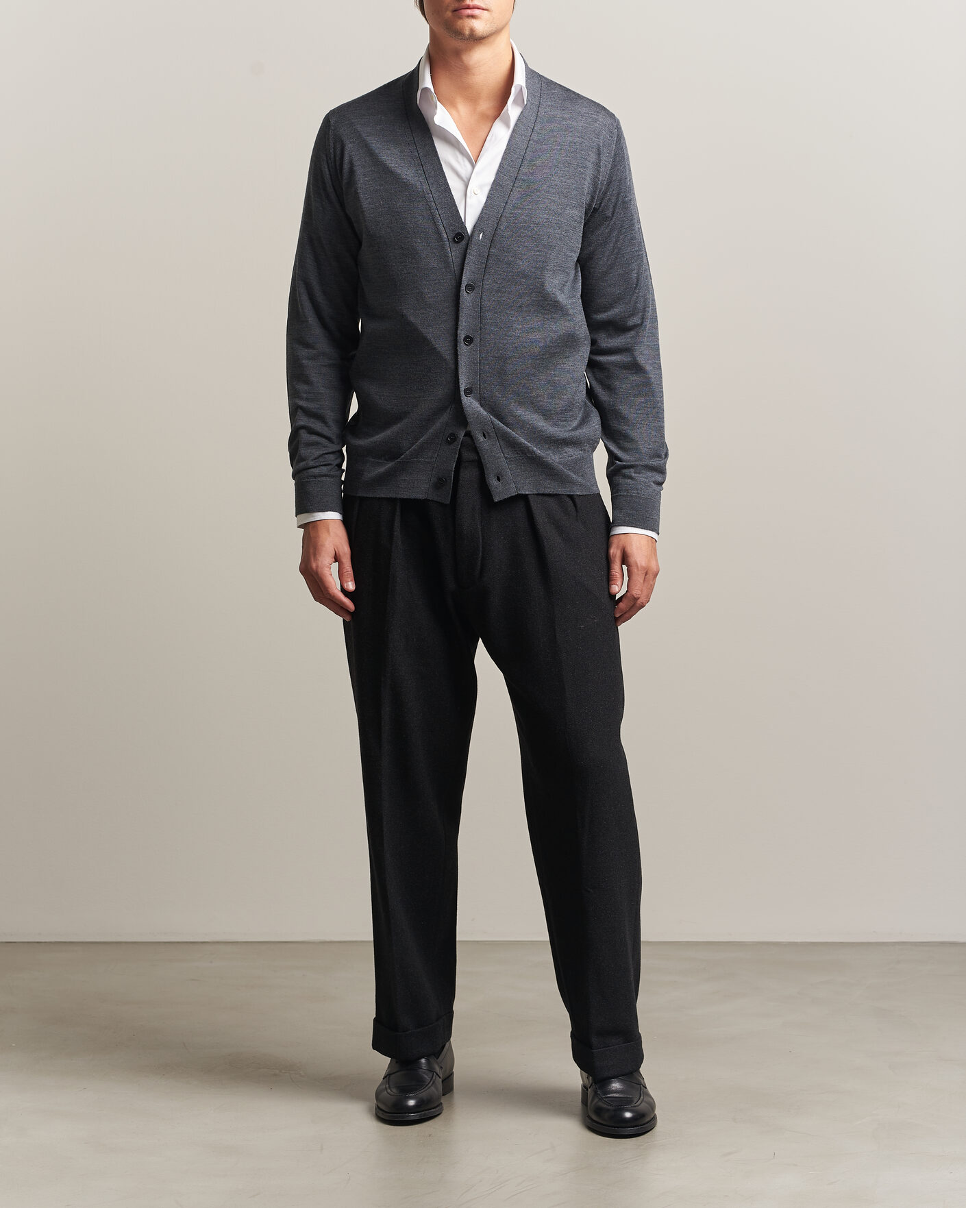 Herren | Pullover | John Smedley | Bradrick Extra Fine Merino Cardigan Charcoal