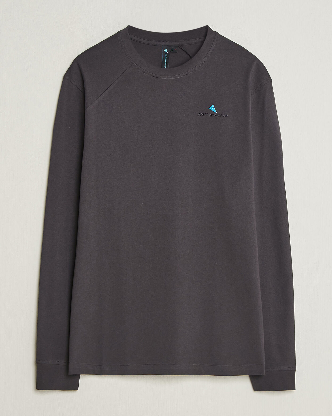 Herren | T-Shirts | Klättermusen | Root Long Sleeve Logo T-Shirt Raven