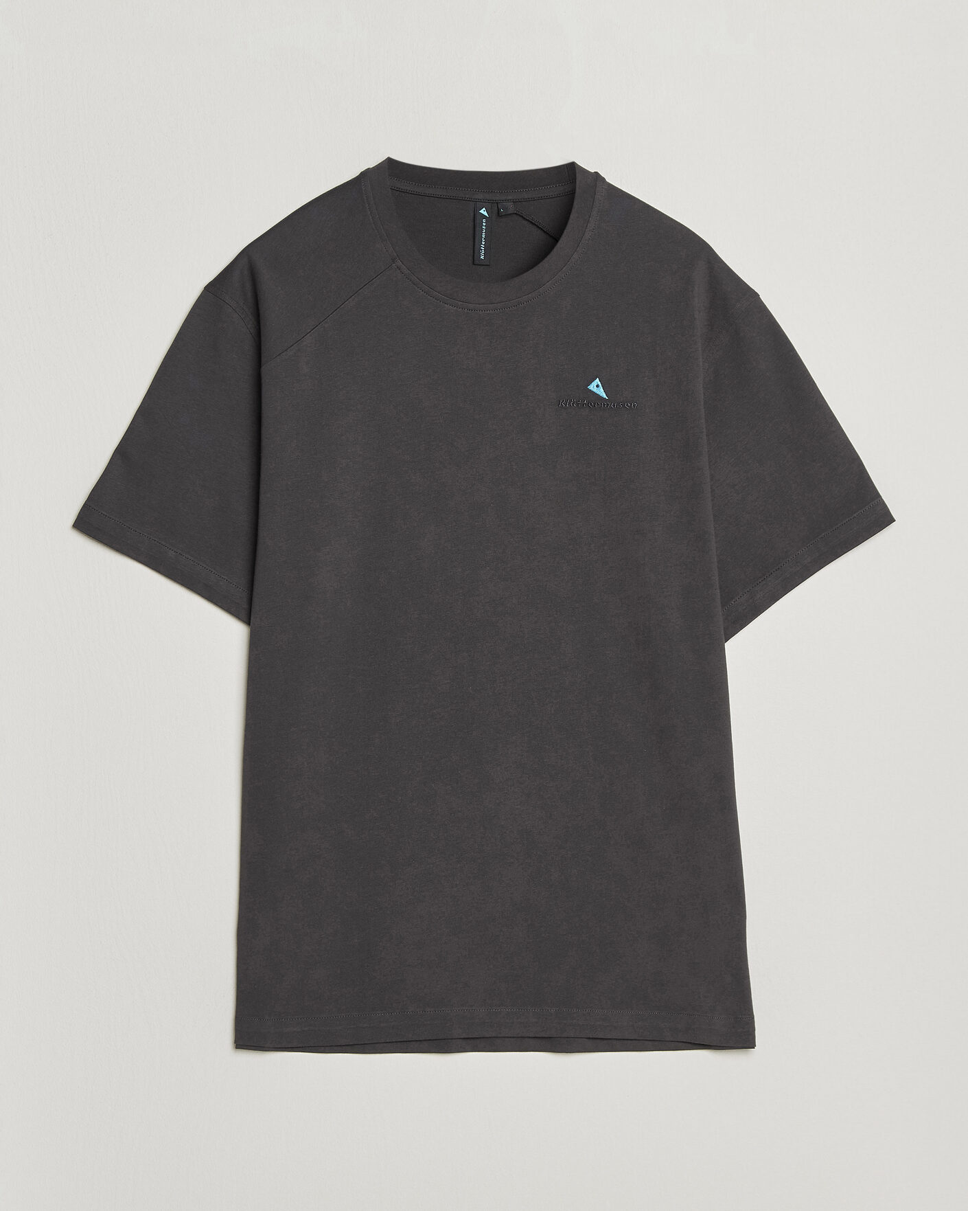 Herren | T-Shirts | Klättermusen | Root Logo T-Shirt Raven