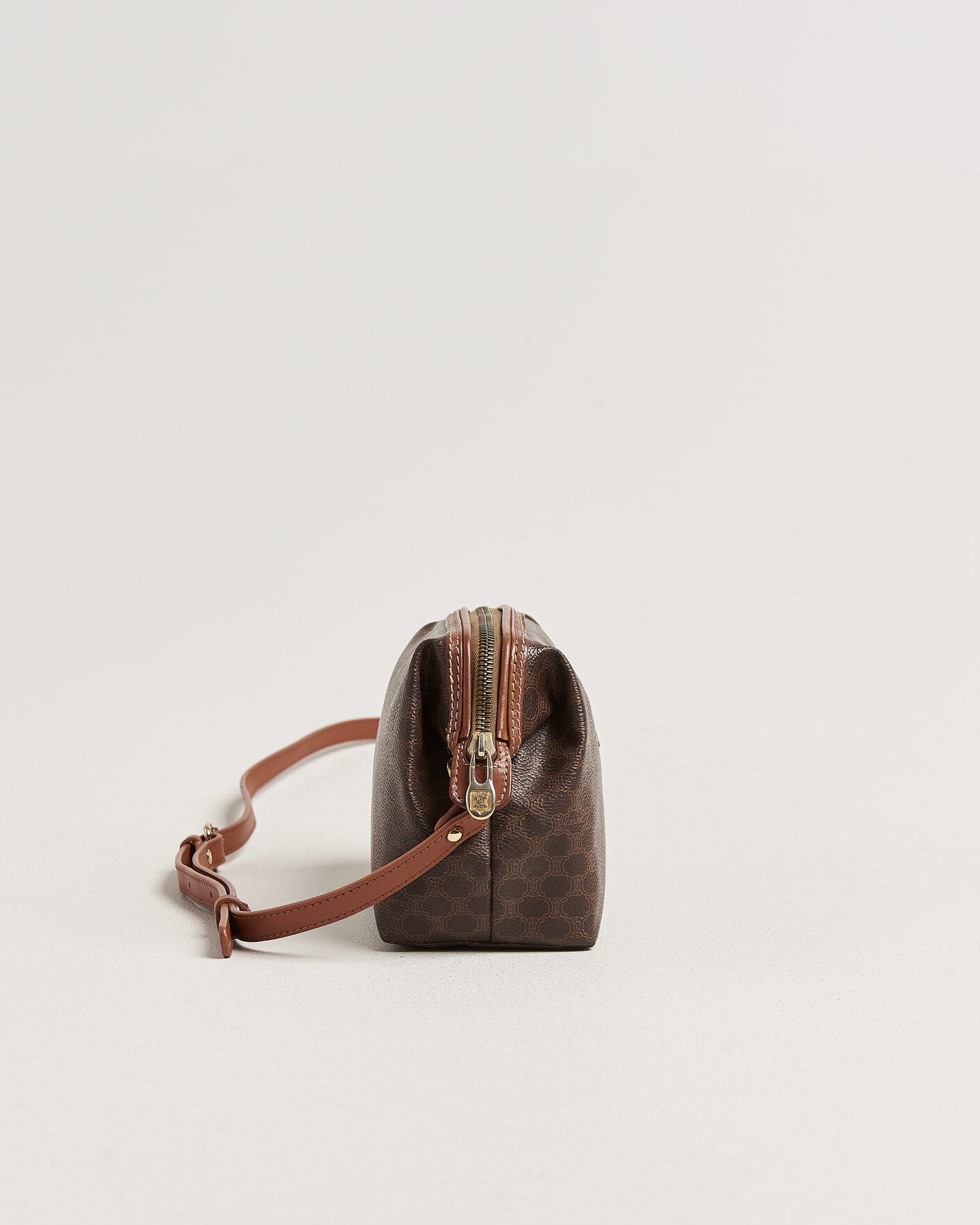 Herren | Pre-Owned & Vintage Bags | Celine Pre-Owned | Macadame Pouch Bag Monogram