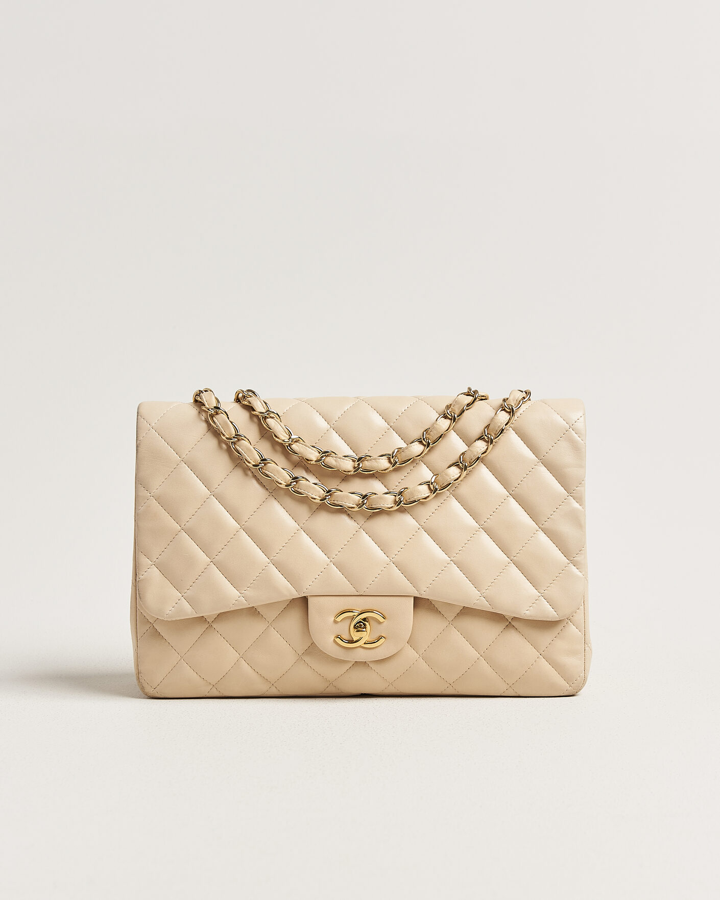 Herren | Chanel Pre-Owned Classic Jumbo Single Flap Bag Lambskin Beige | Chanel Pre-Owned | Classic Jumbo Single Flap Bag Lambskin Beige