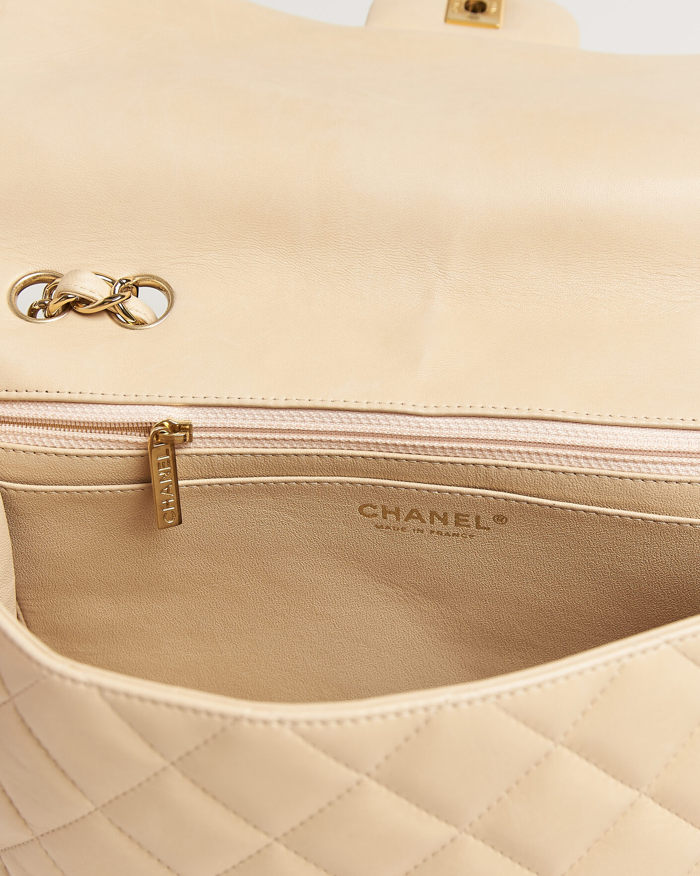 Herren | Chanel Pre-Owned Classic Jumbo Single Flap Bag Lambskin Beige | Chanel Pre-Owned | Classic Jumbo Single Flap Bag Lambskin Beige