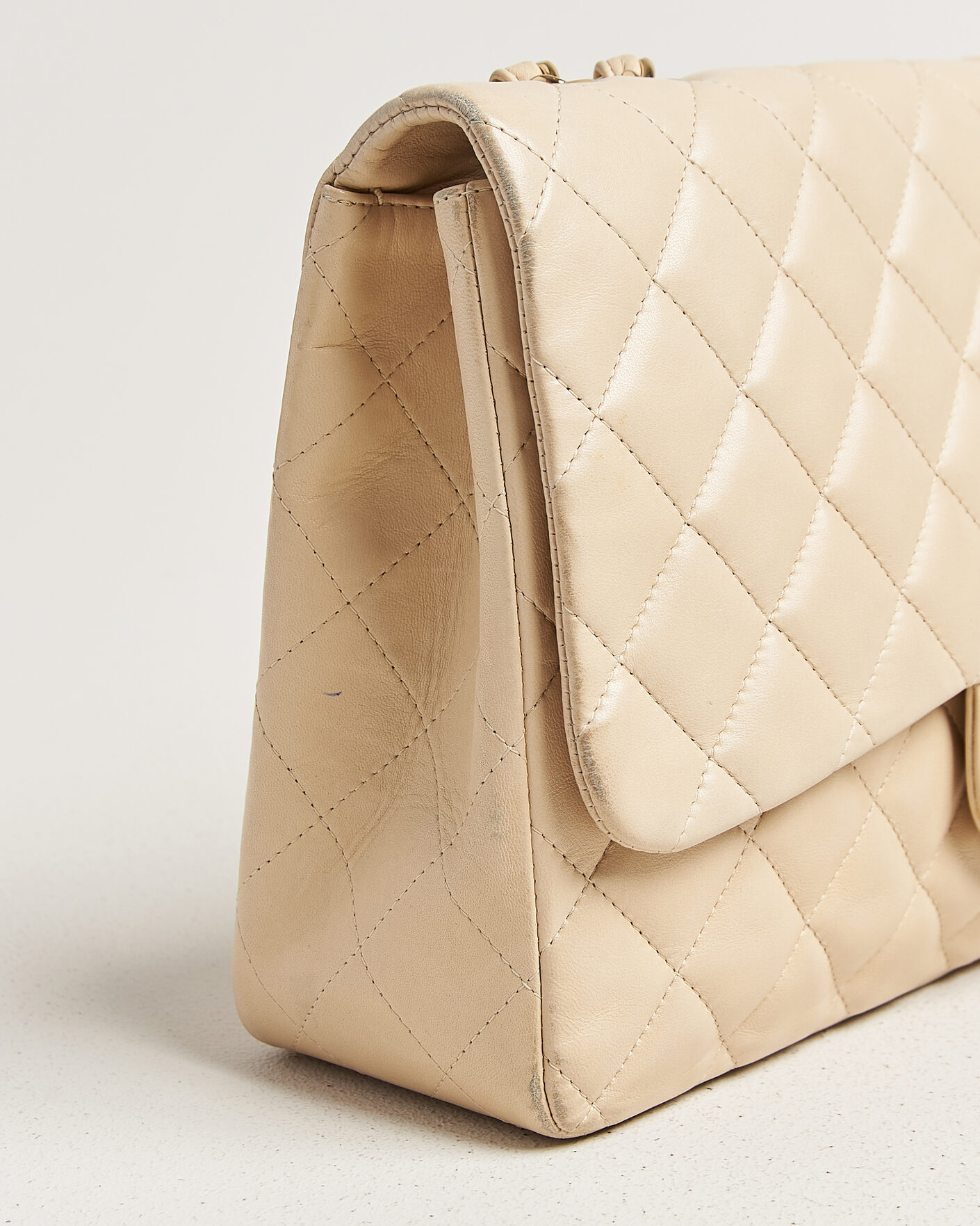 Herren | Chanel Pre-Owned Classic Jumbo Single Flap Bag Lambskin Beige | Chanel Pre-Owned | Classic Jumbo Single Flap Bag Lambskin Beige