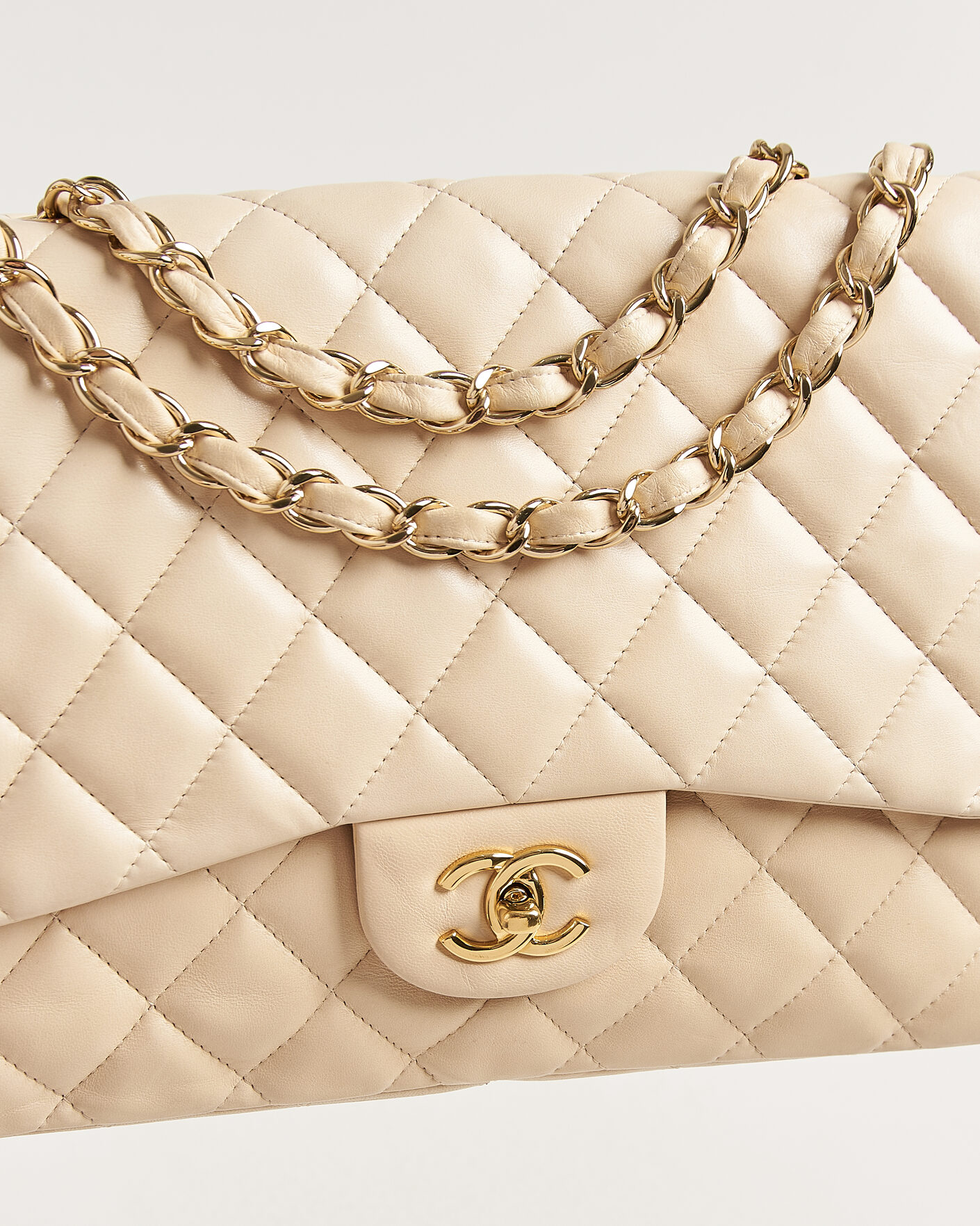 Herren | Chanel Pre-Owned Classic Jumbo Single Flap Bag Lambskin Beige | Chanel Pre-Owned | Classic Jumbo Single Flap Bag Lambskin Beige