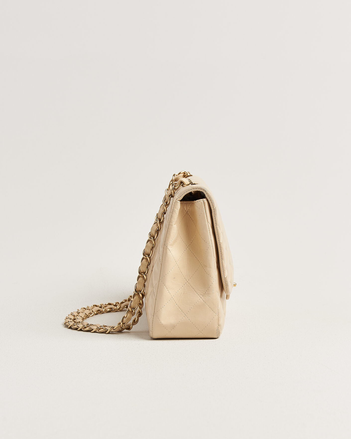 Herren | Chanel Pre-Owned Classic Jumbo Single Flap Bag Lambskin Beige | Chanel Pre-Owned | Classic Jumbo Single Flap Bag Lambskin Beige