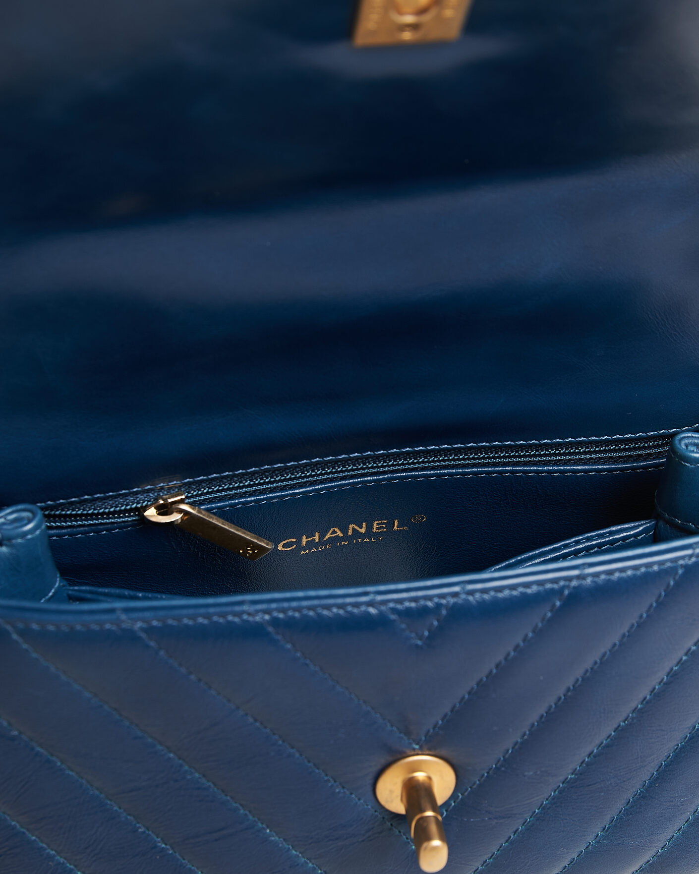 Herren | Pre-Owned & Vintage Bags | Chanel Pre-Owned | Coco Handle Chevron Bag Blue