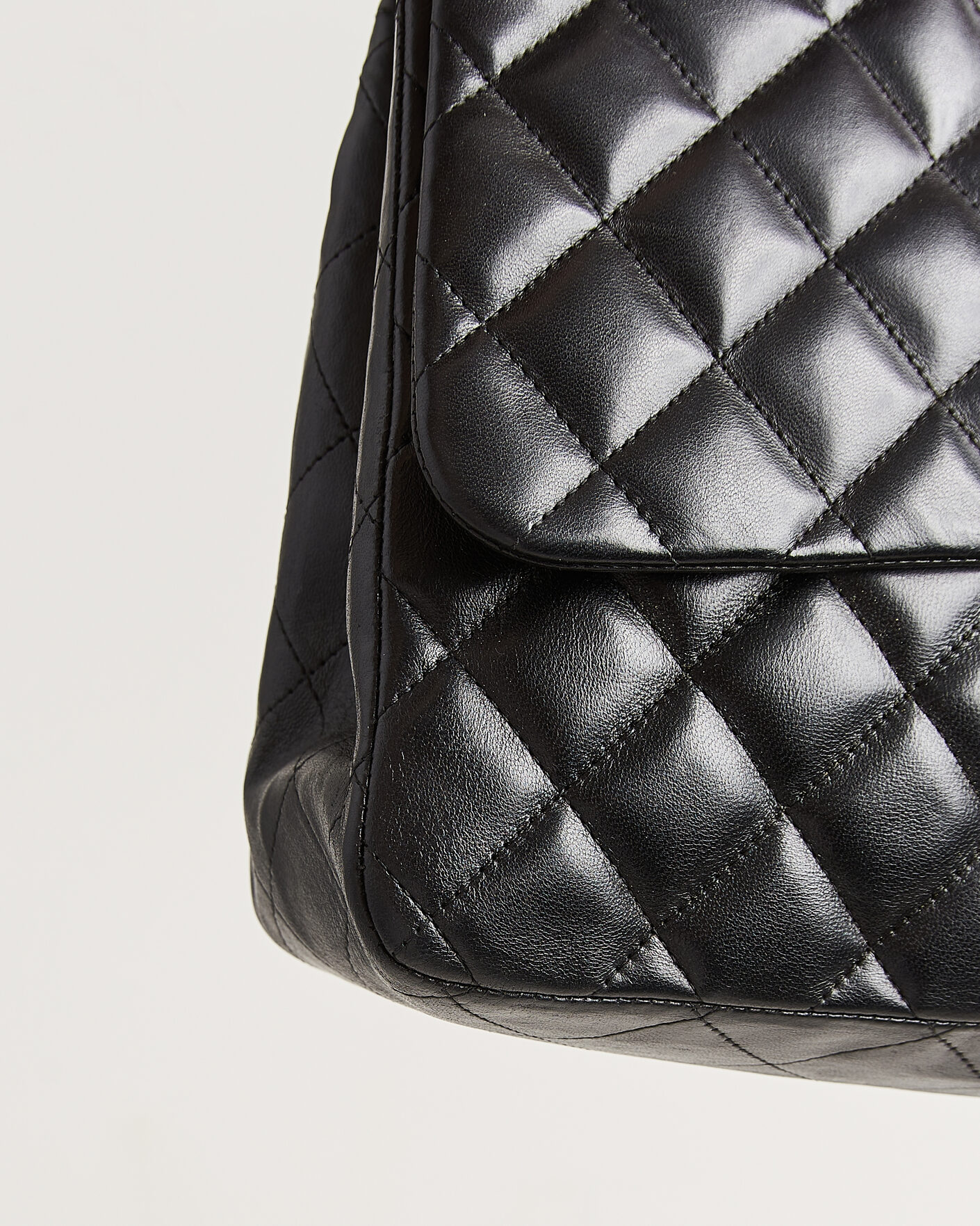 Herren | Chanel Pre-Owned Classic Jumbo Single Flap Bag Lambskin Black | Chanel Pre-Owned | Classic Jumbo Single Flap Bag Lambskin Black