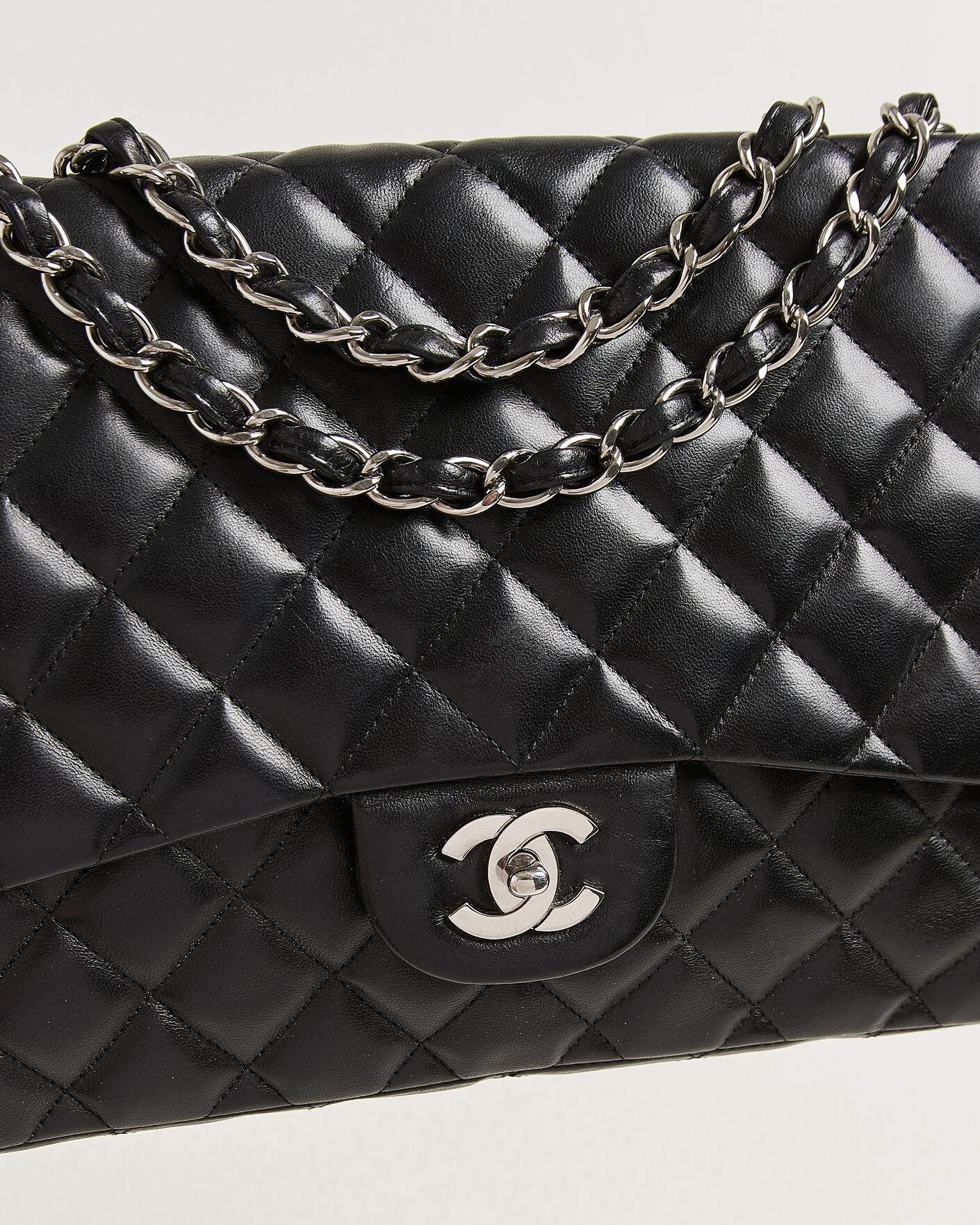 Herren | Chanel Pre-Owned Classic Jumbo Single Flap Bag Lambskin Black | Chanel Pre-Owned | Classic Jumbo Single Flap Bag Lambskin Black