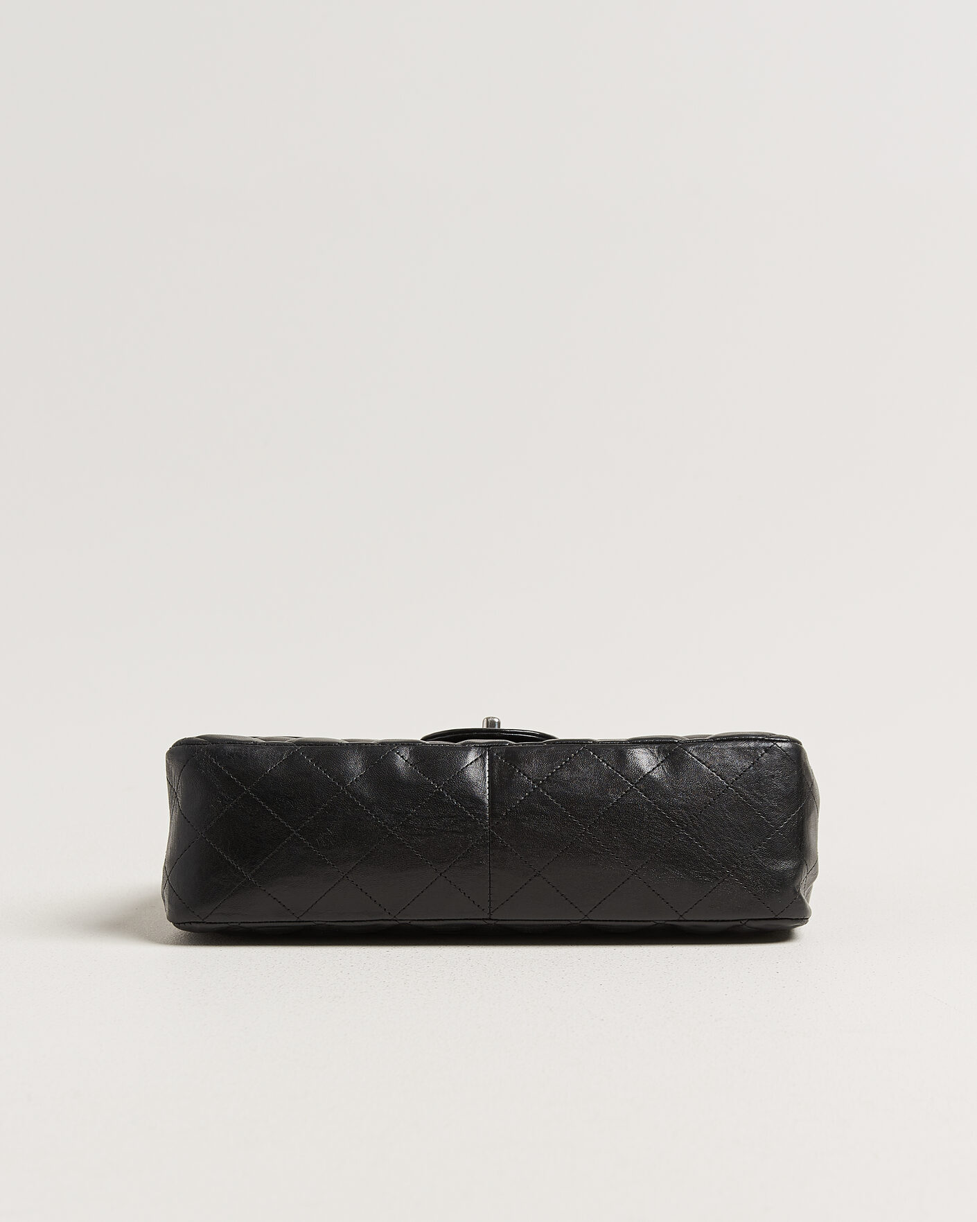 Herren | Chanel Pre-Owned Classic Jumbo Single Flap Bag Lambskin Black | Chanel Pre-Owned | Classic Jumbo Single Flap Bag Lambskin Black