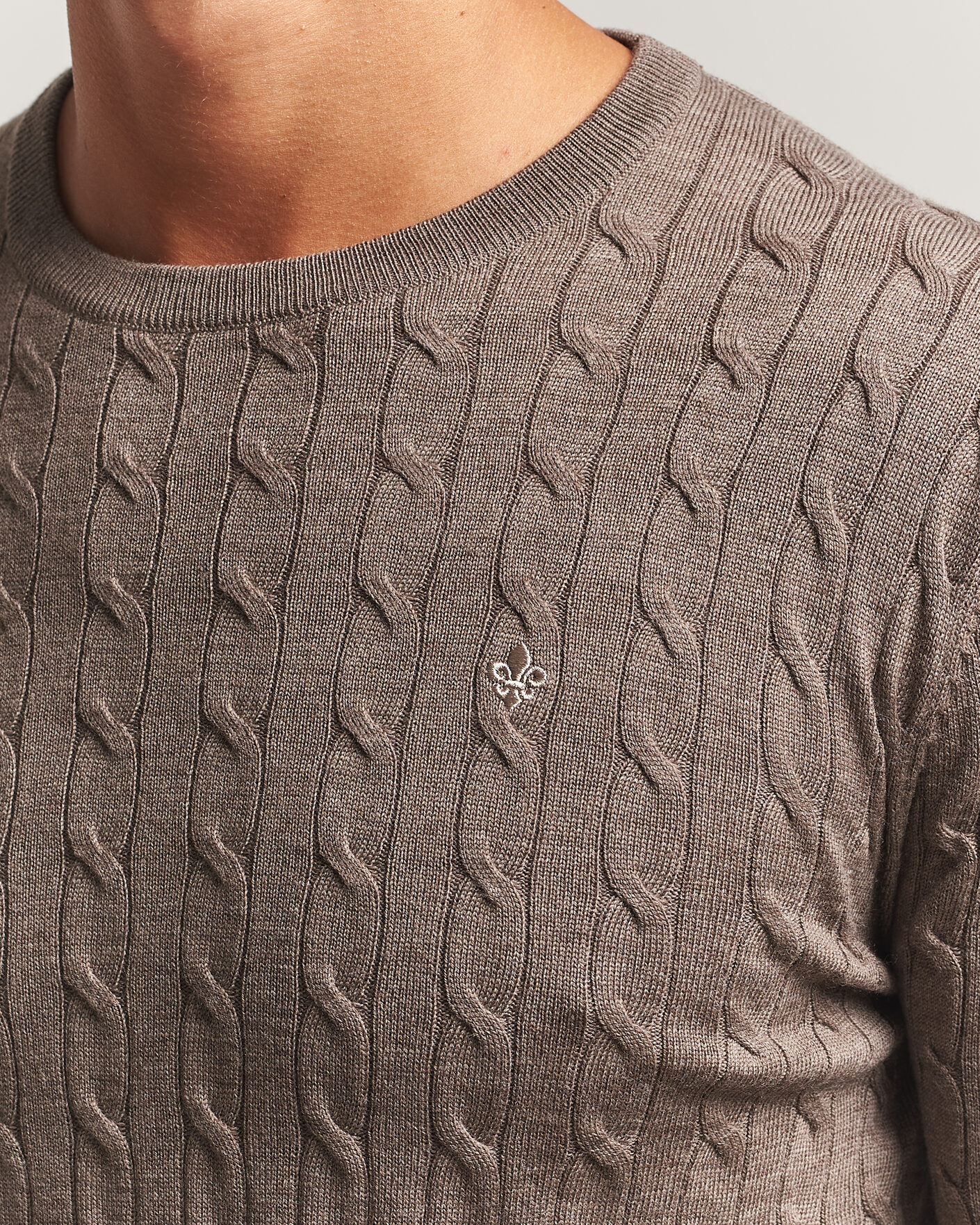Herren | Pullover | Morris | Merino Cable O-Neck Brown