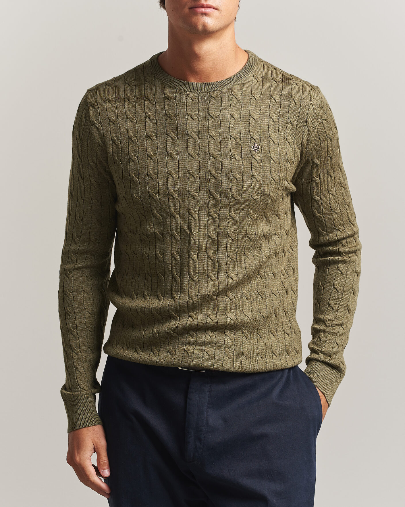 Herren | Pullover | Morris | Merino Cable O-Neck Olive
