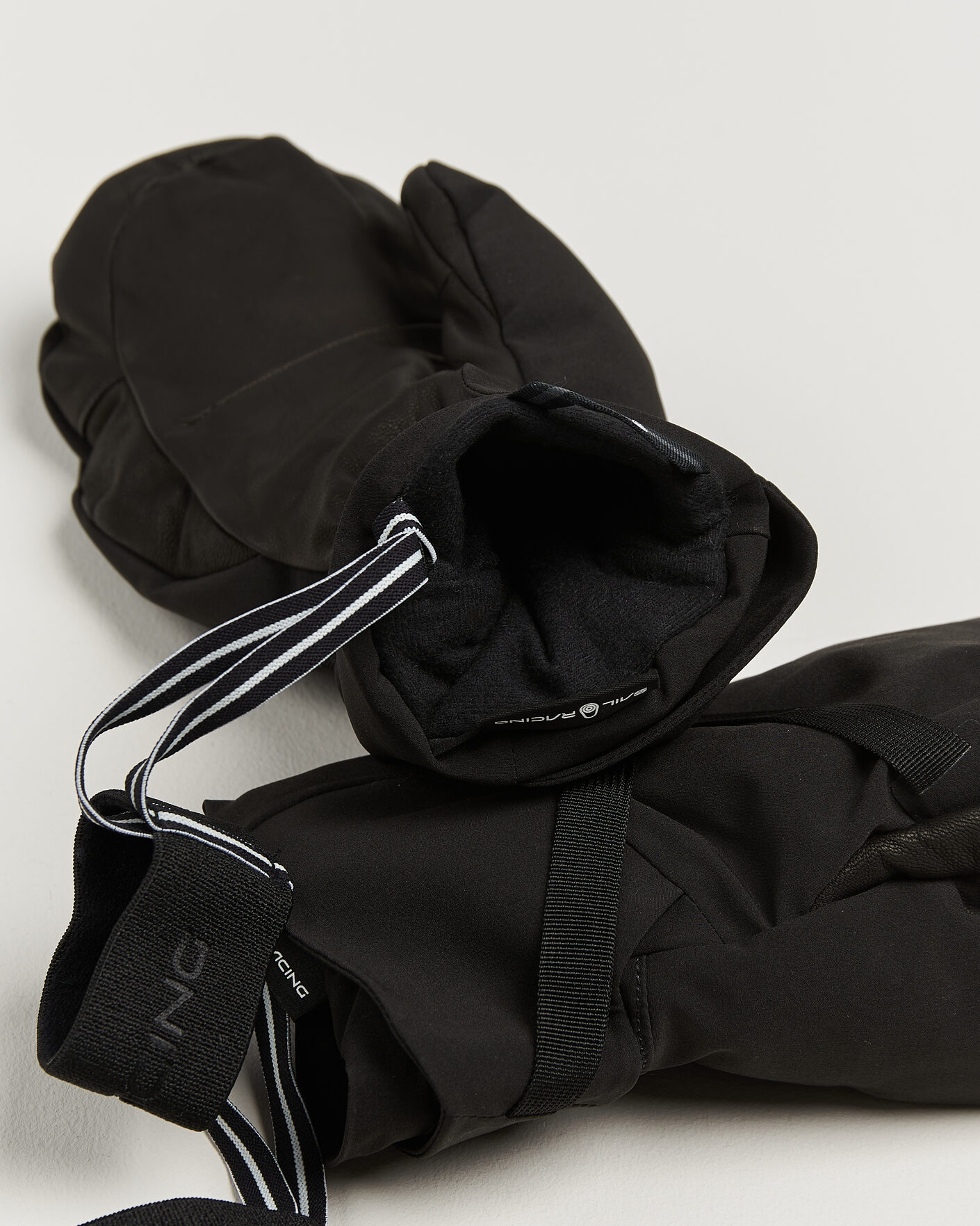 Herren | Handschuhe | Sail Racing | Race Down Mitten Carbon