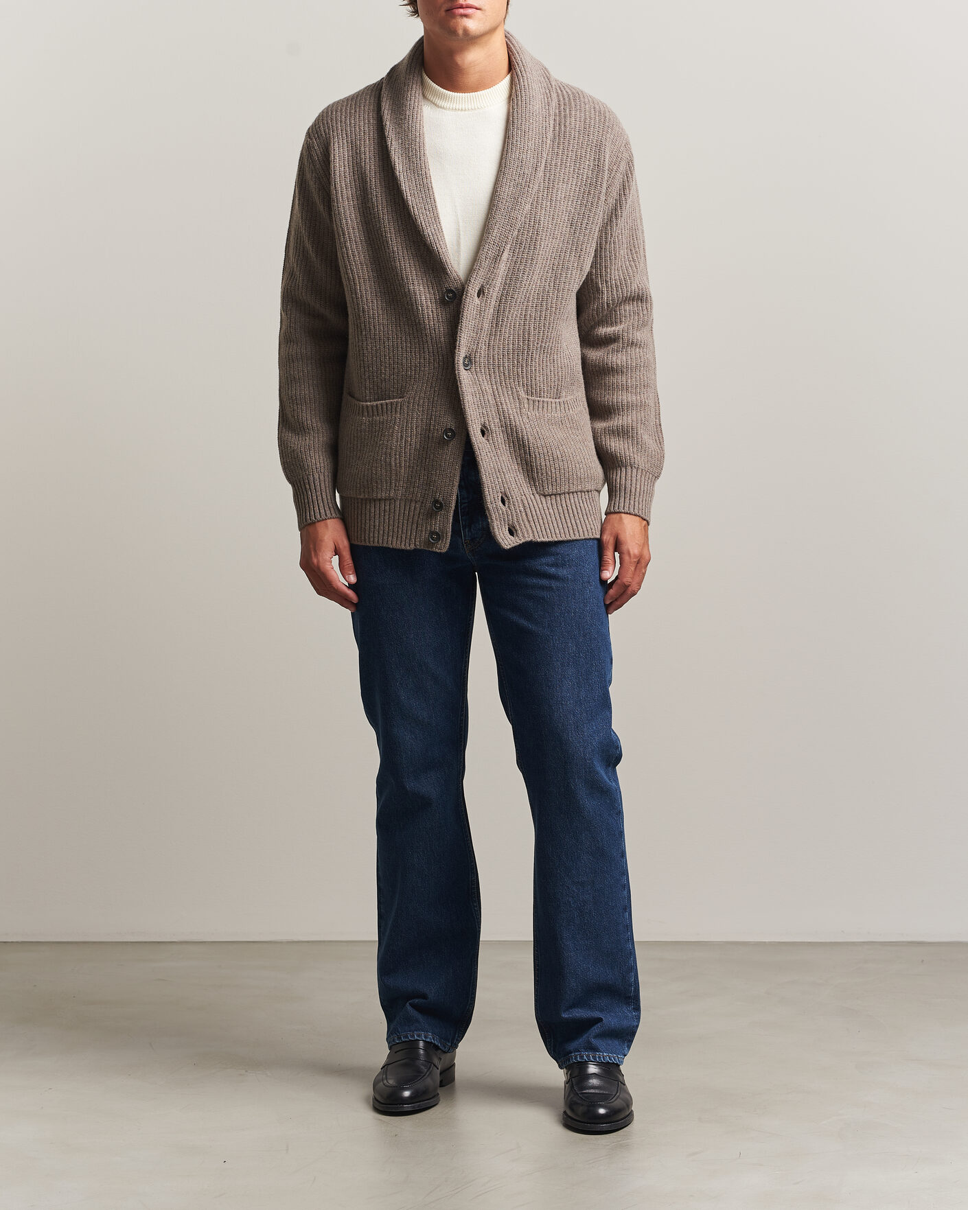 Herren | Pullover | Oscar Jacobson | Roland Wool Cardigan Beige