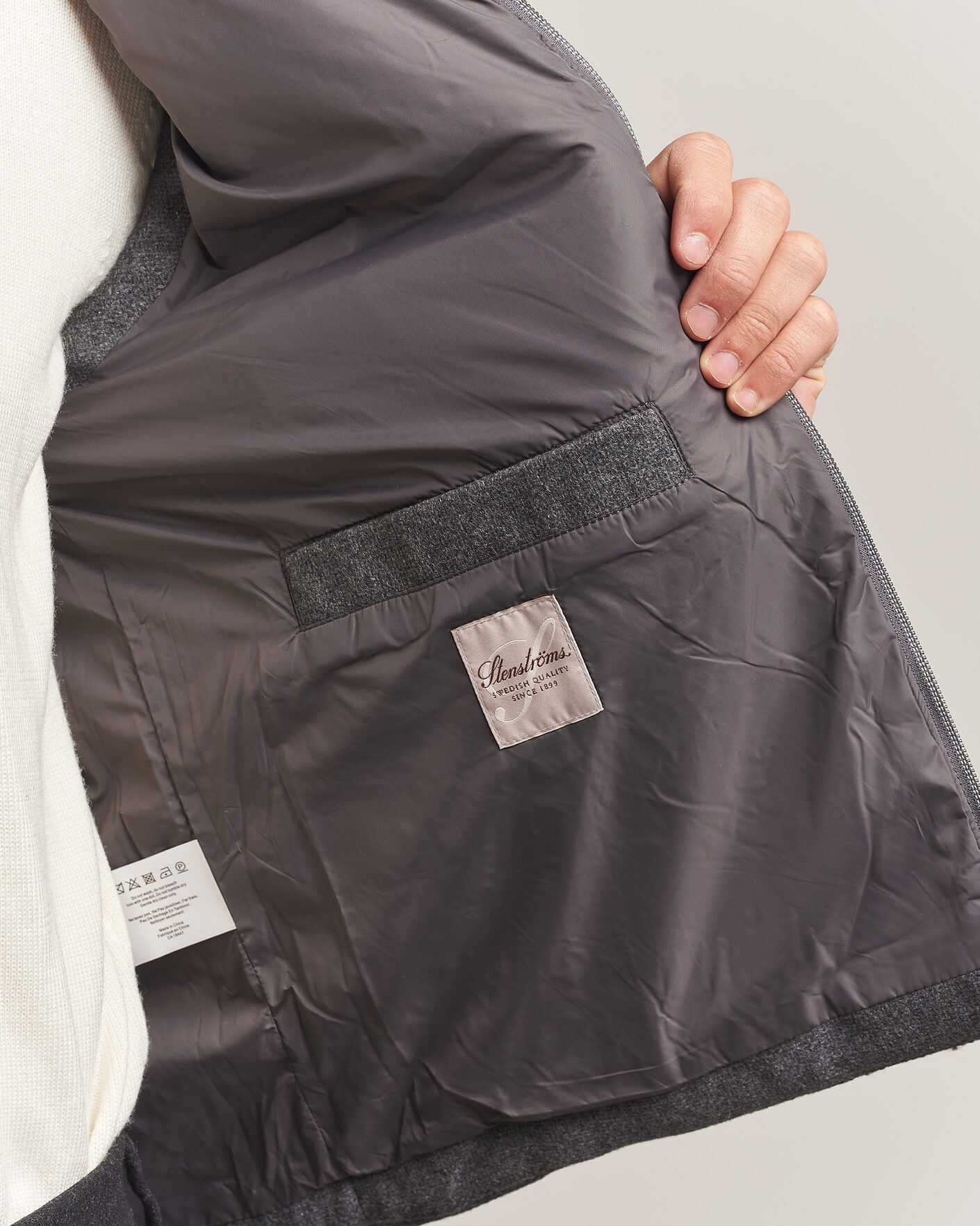 Herren | Westen | Stenströms | Wool Alcantara Detail Light Padded Vest Grey