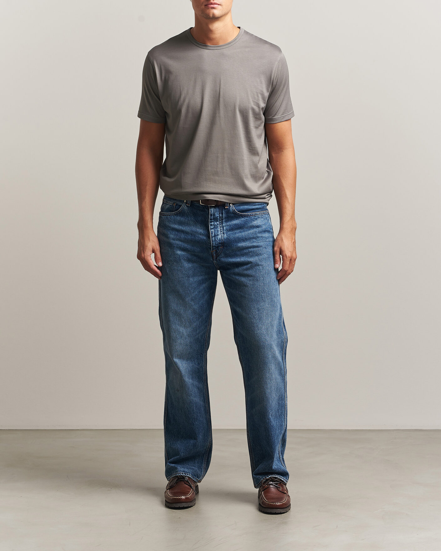 Herren | T-Shirts | Sunspel | Crew Neck Q82 Cotton T-Shirt Smoke Grey