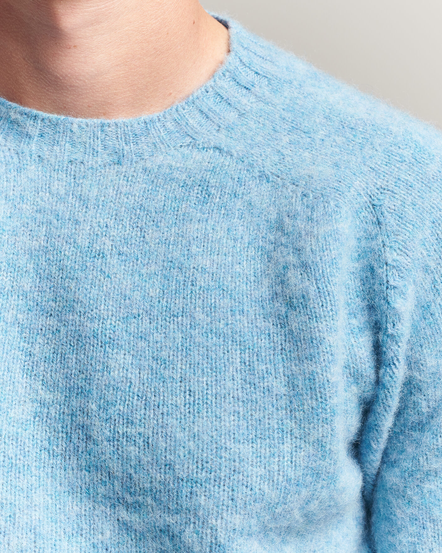 Herren | Pullover | Harley Of Scotland | Brushed Supersoft Lambswool Crewneck Loch Blue