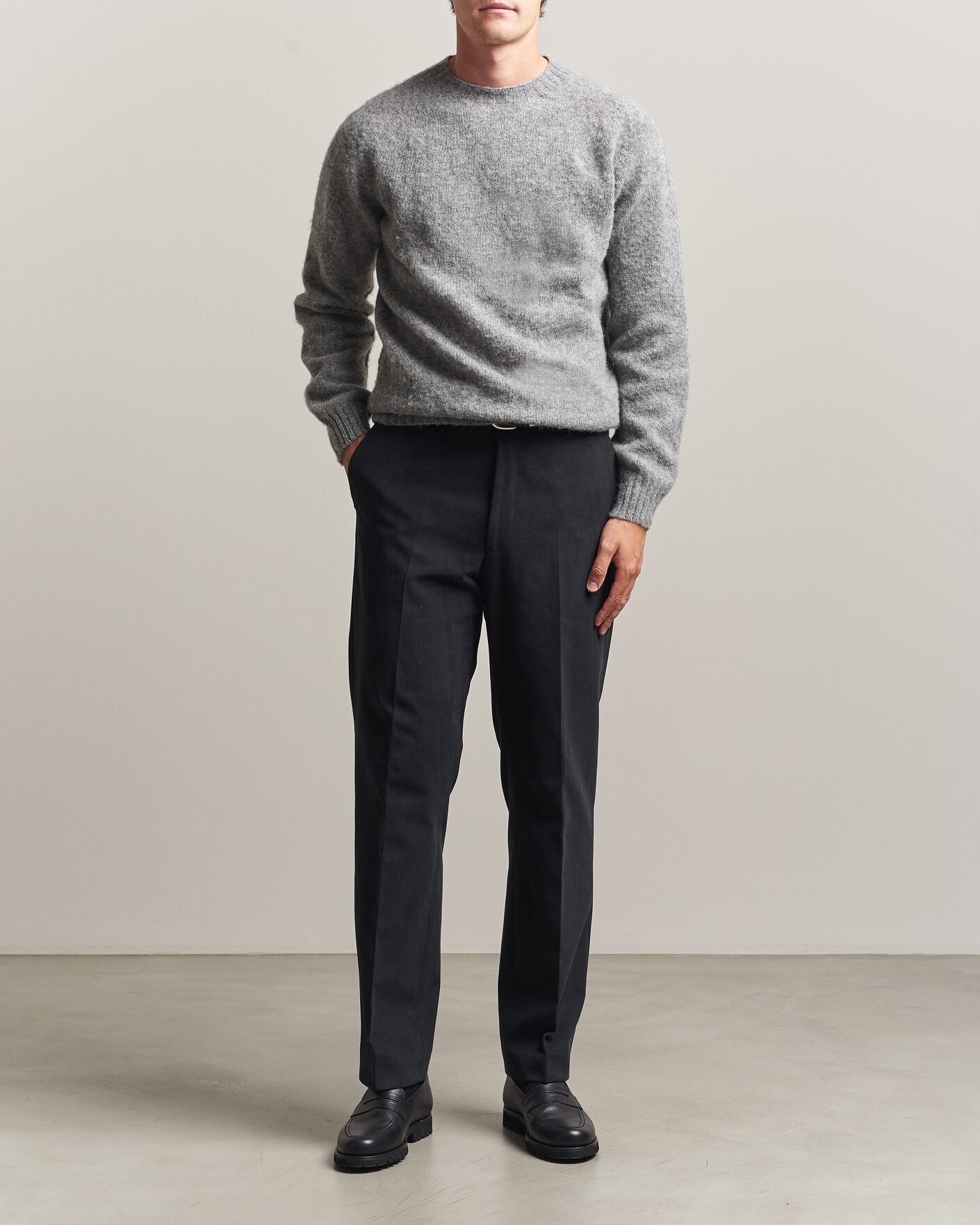 Herren | Pullover | Harley Of Scotland | Brushed Supersoft Lambswool Crewneck Mid Grey