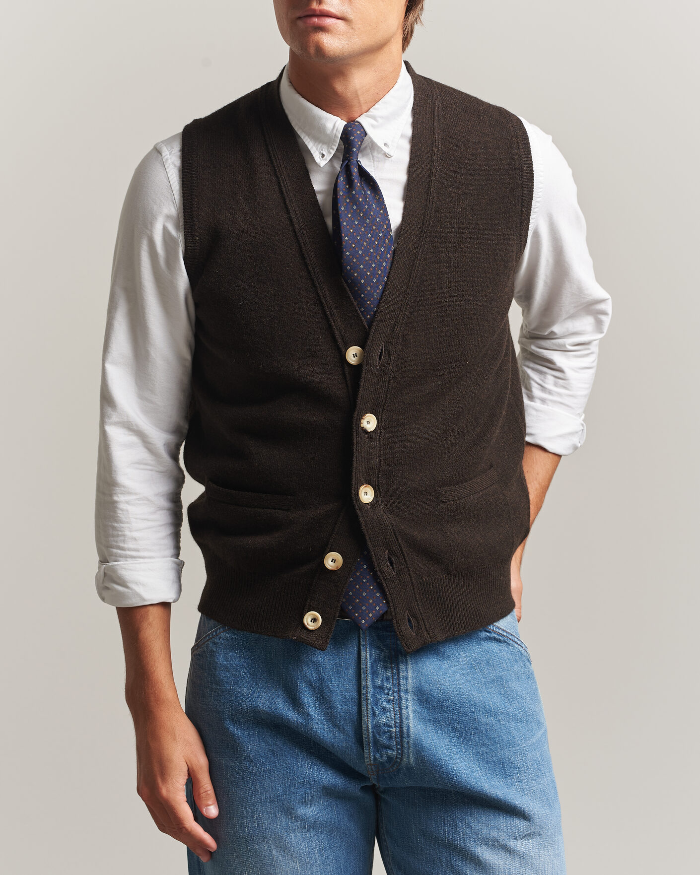 Herren | Pullover | Drake's | Lambswool Vest Cardigan Dark Brown