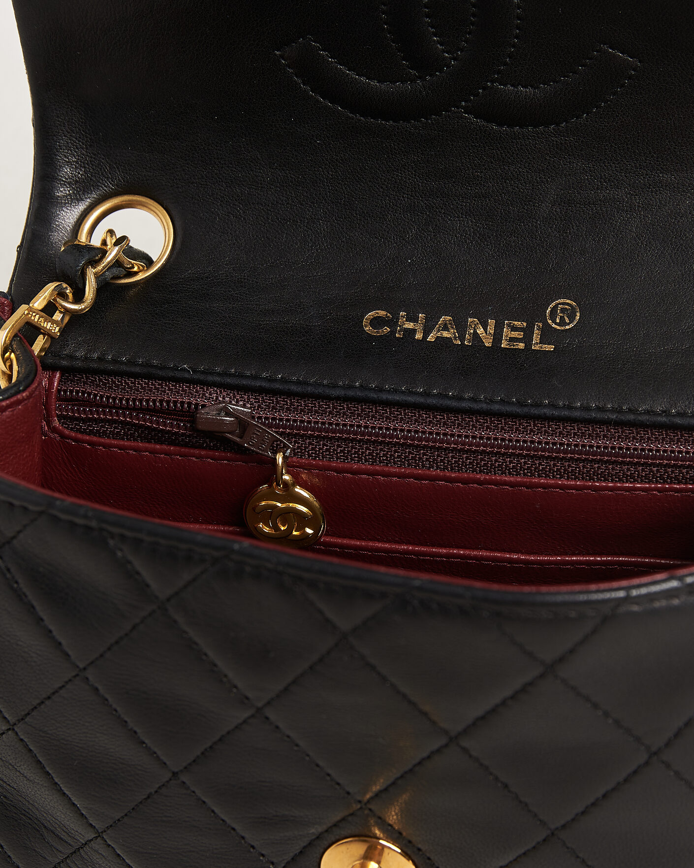 Herren | Pre-Owned & Vintage Bags | Chanel Pre-Owned | Classic Mini Square Single Flap Bag Lambskin Black
