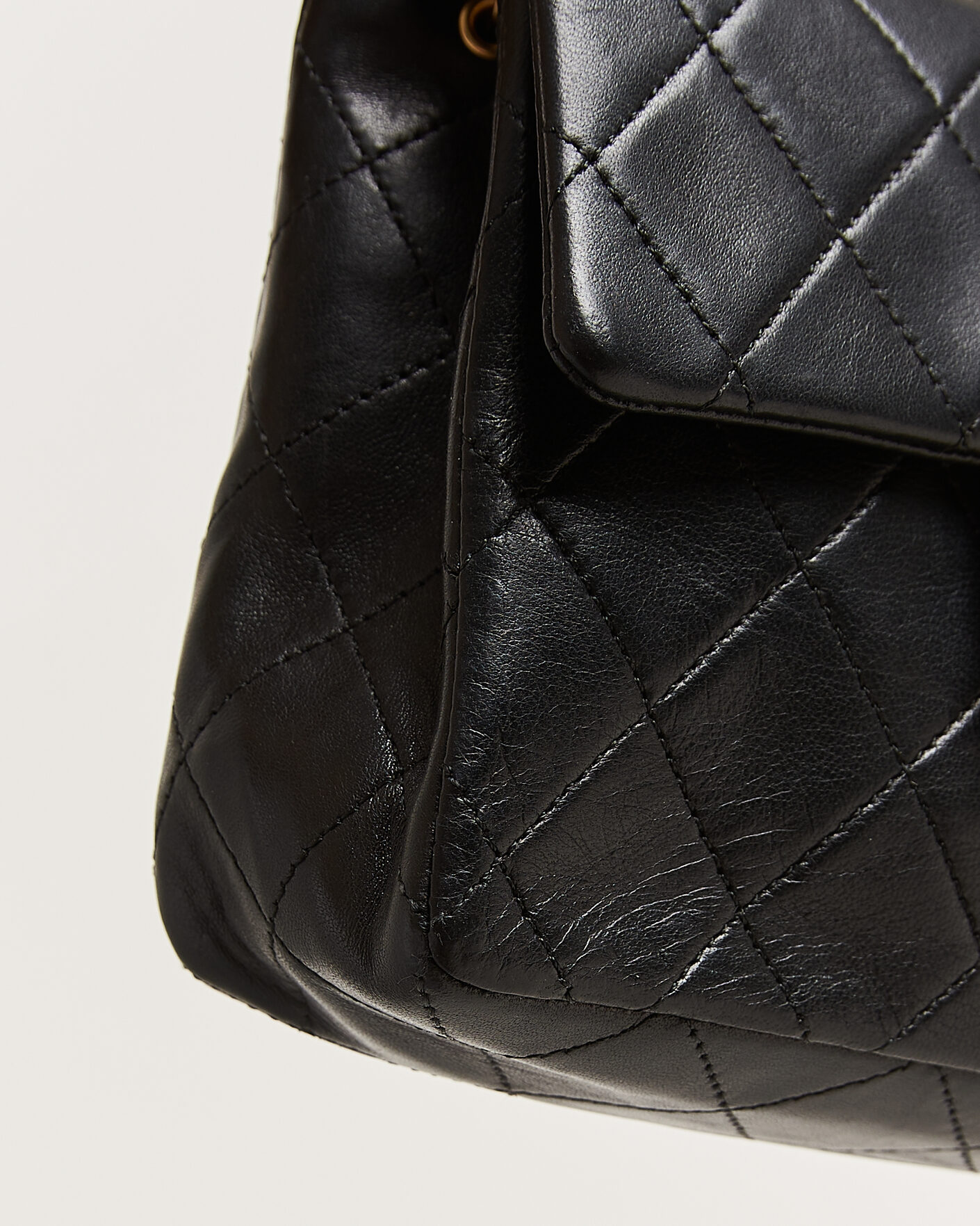 Herren | Pre-Owned & Vintage Bags | Chanel Pre-Owned | Classic Mini Square Single Flap Bag Lambskin Black
