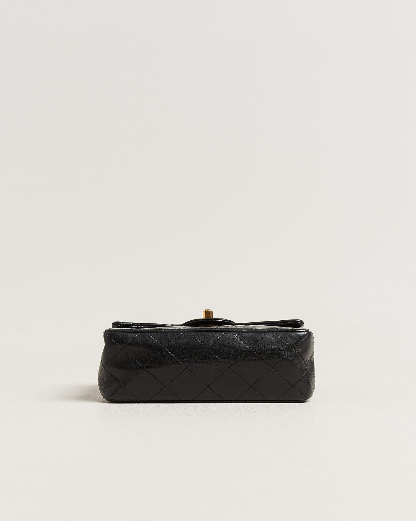 Herren | Pre-Owned & Vintage Bags | Chanel Pre-Owned | Classic Mini Square Single Flap Bag Lambskin Black