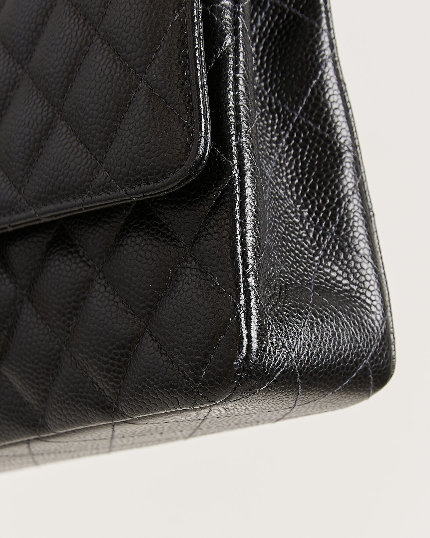 Herren | Pre-Owned & Vintage Bags | Chanel Pre-Owned | Classic Medium Double Flap Bag Caviar Black