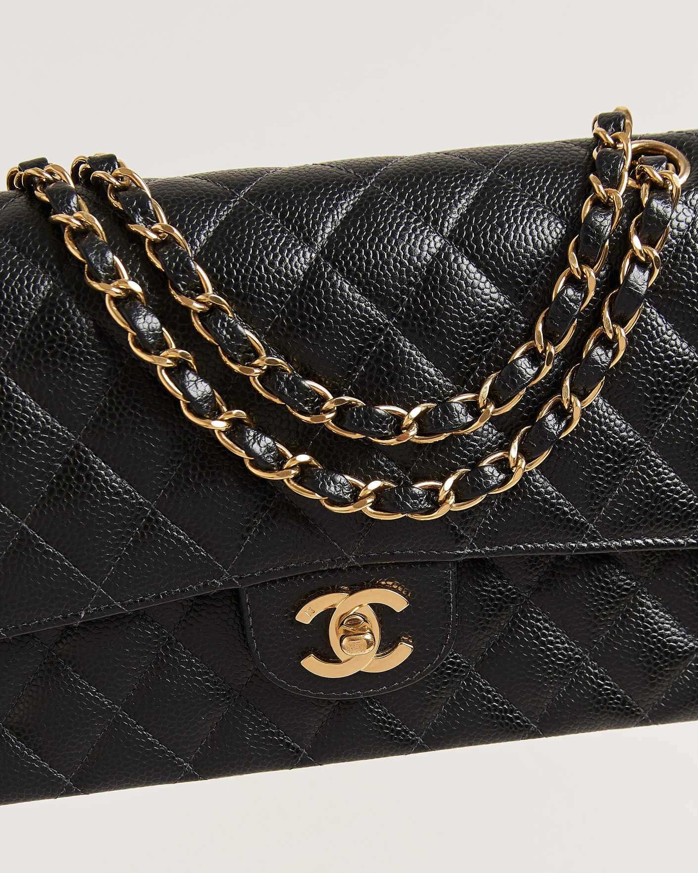Herren | Pre-Owned & Vintage Bags | Chanel Pre-Owned | Classic Medium Double Flap Bag Caviar Black