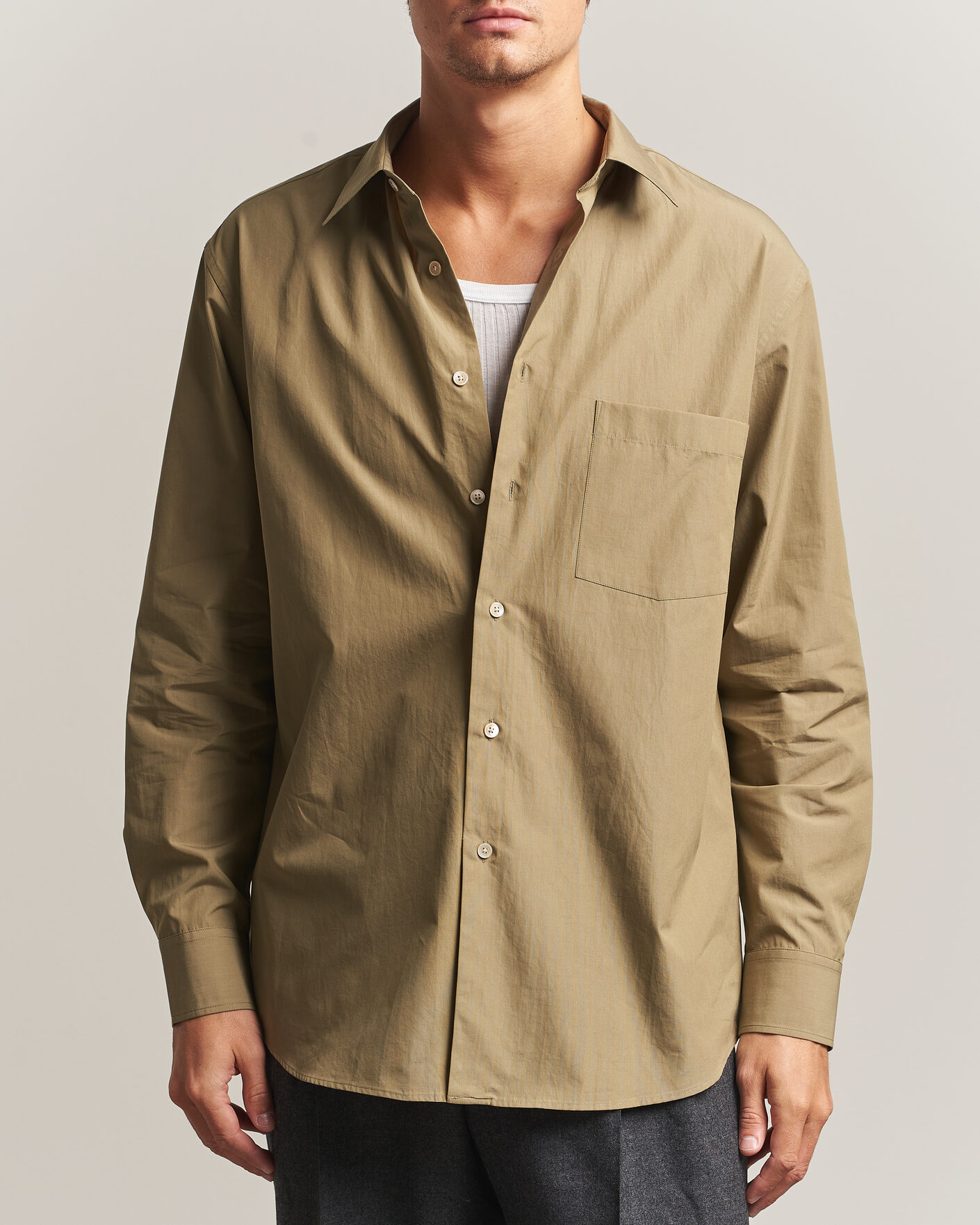 Herren | Hemden | Auralee | Finx Light Weather Chambray Shirt Olive Brown