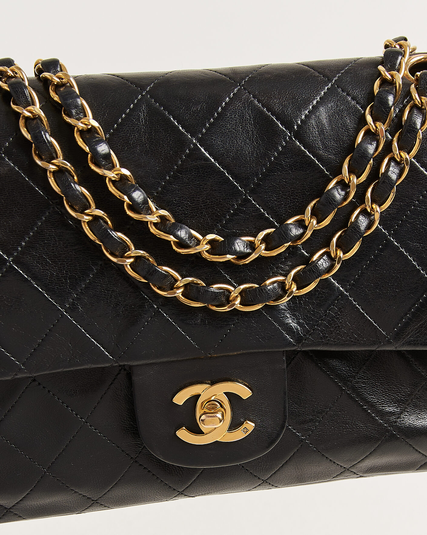 Herren | Pre-Owned & Vintage Bags | Chanel Pre-Owned | Classic Medium Double Flap Bag Lambskin Black