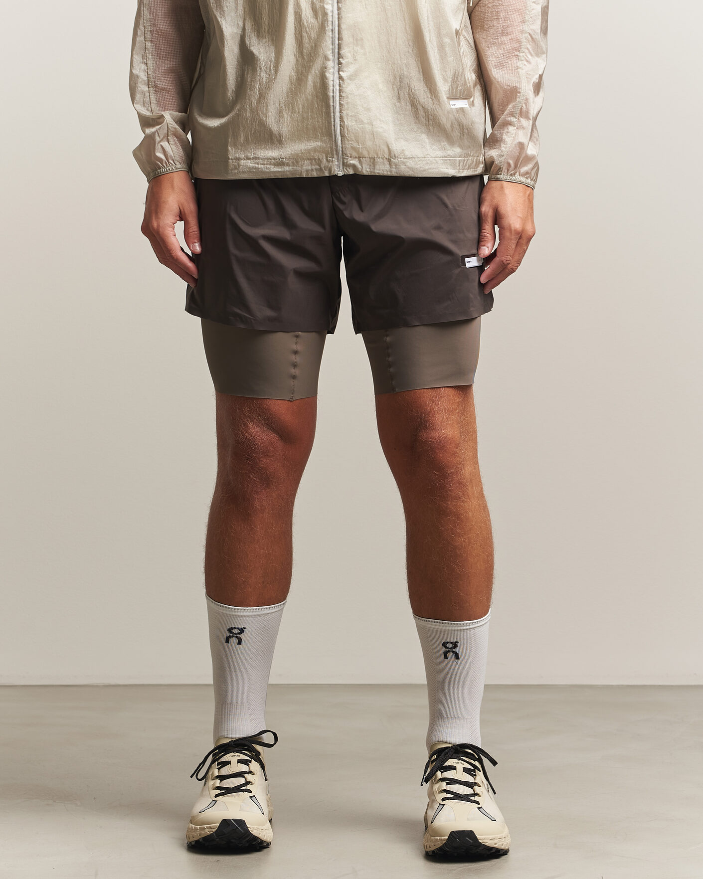 Herren | Shorts | Satisfy | TechSilk 8 Inch Shorts Quicksand