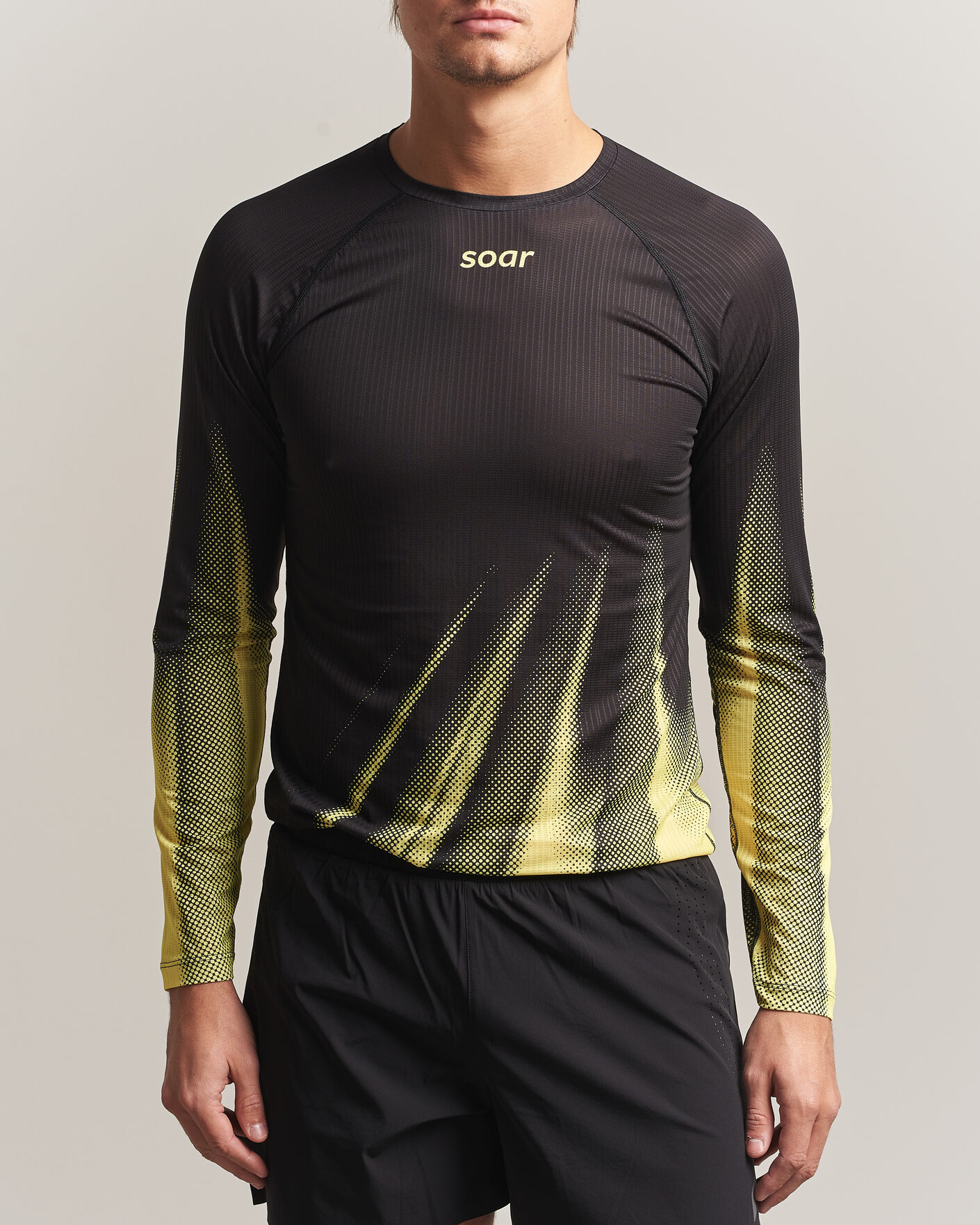 SOAR Running LS Race Base Yellow/Black bei Care of Carl