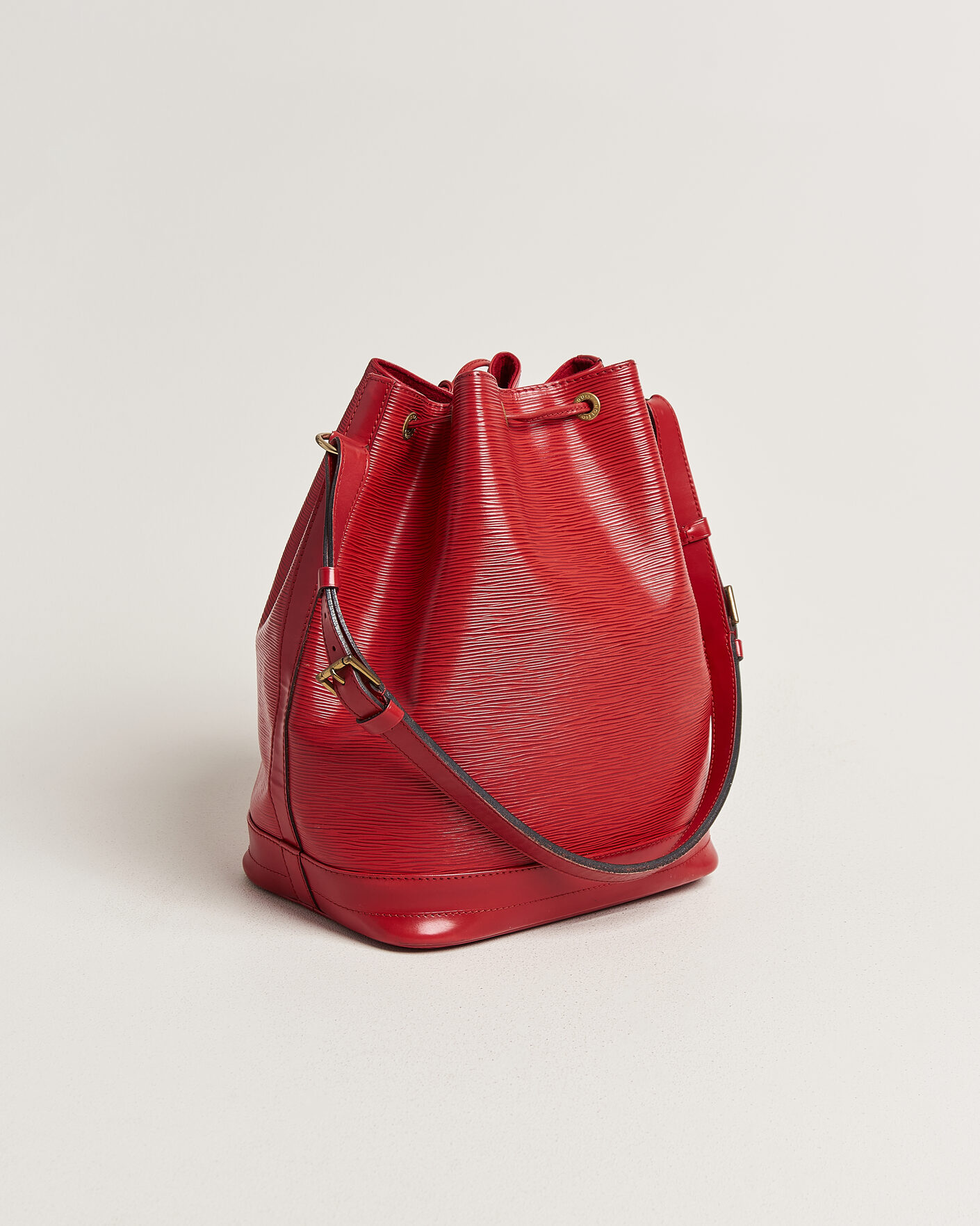 Herren | Pre-Owned & Vintage Bags | Louis Vuitton Pre-Owned | Noé Epi Leather Red