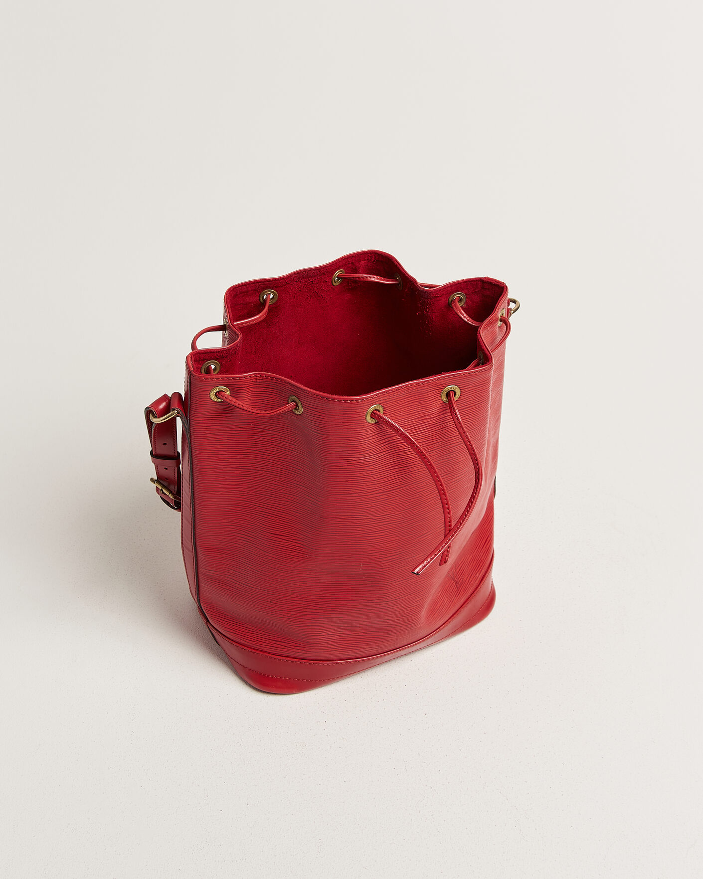 Herren | Pre-Owned & Vintage Bags | Louis Vuitton Pre-Owned | Noé Epi Leather Red