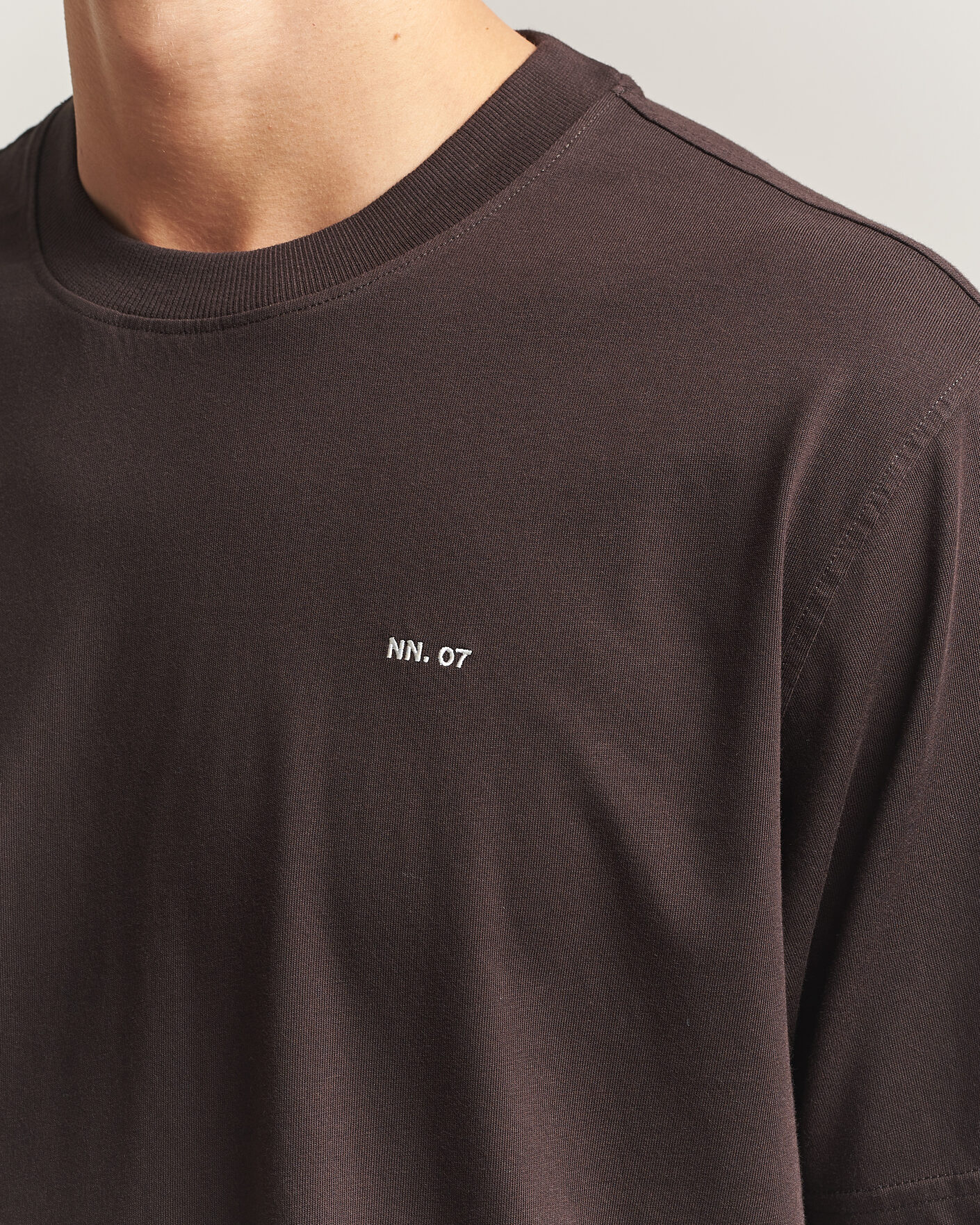 Herren | T-Shirts | NN07 | Adam Crew Neck T-Shirt Deep Truffle