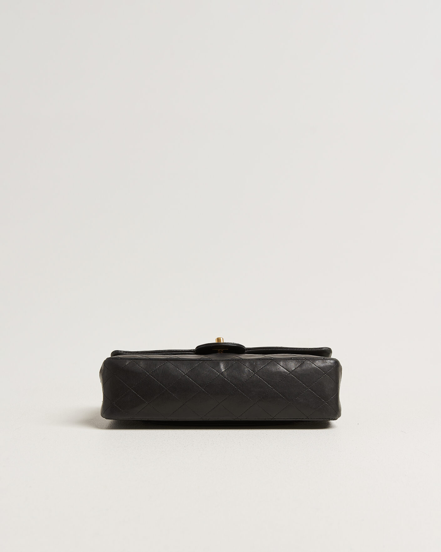 Herren | Pre-Owned & Vintage Bags | Louis Vuitton Pre-Owned | Chanel Pre-Owned Classic Medium Double Flap Bag Lambskin Black