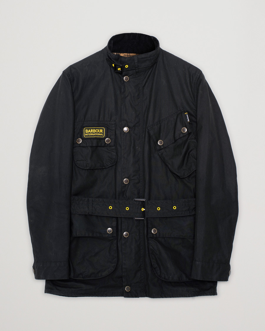 Herren | Barbour International Slim Wax Jacket Black | Pre-owned | Barbour International Slim Wax Jacket Black