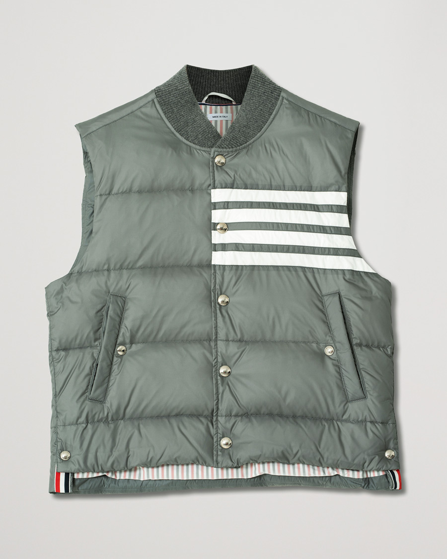 Herren | Thom Browne 4 Bar Snap Front Down Vest Light Grey | Pre-owned | Thom Browne 4 Bar Snap Front Down Vest Light Grey