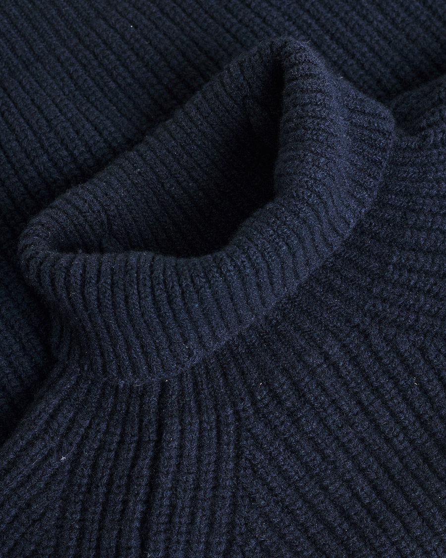 Herren | Inis Meáin Wool/Cashmere Boatbuilder Turtleneck Navy | Pre-owned | Inis Meáin Wool/Cashmere Boatbuilder Turtleneck Navy