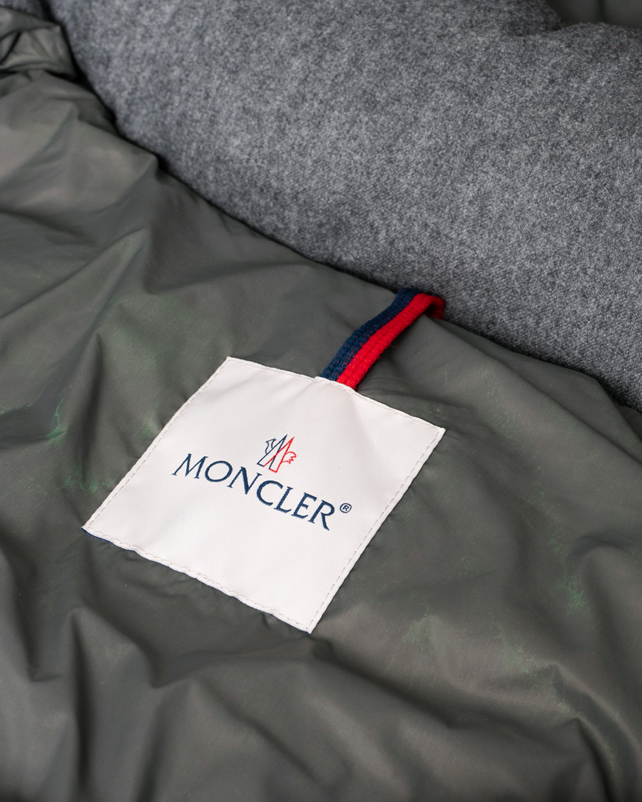 Herren | Jacken | Pre-owned | Moncler Montgenevre Flannel Down Jacket Grey Melange