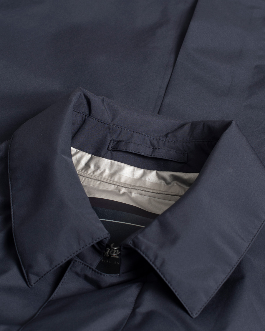 Herren | Herno Laminar Waterproof Coat Navy | Pre-owned | Herno Laminar Waterproof Coat Navy