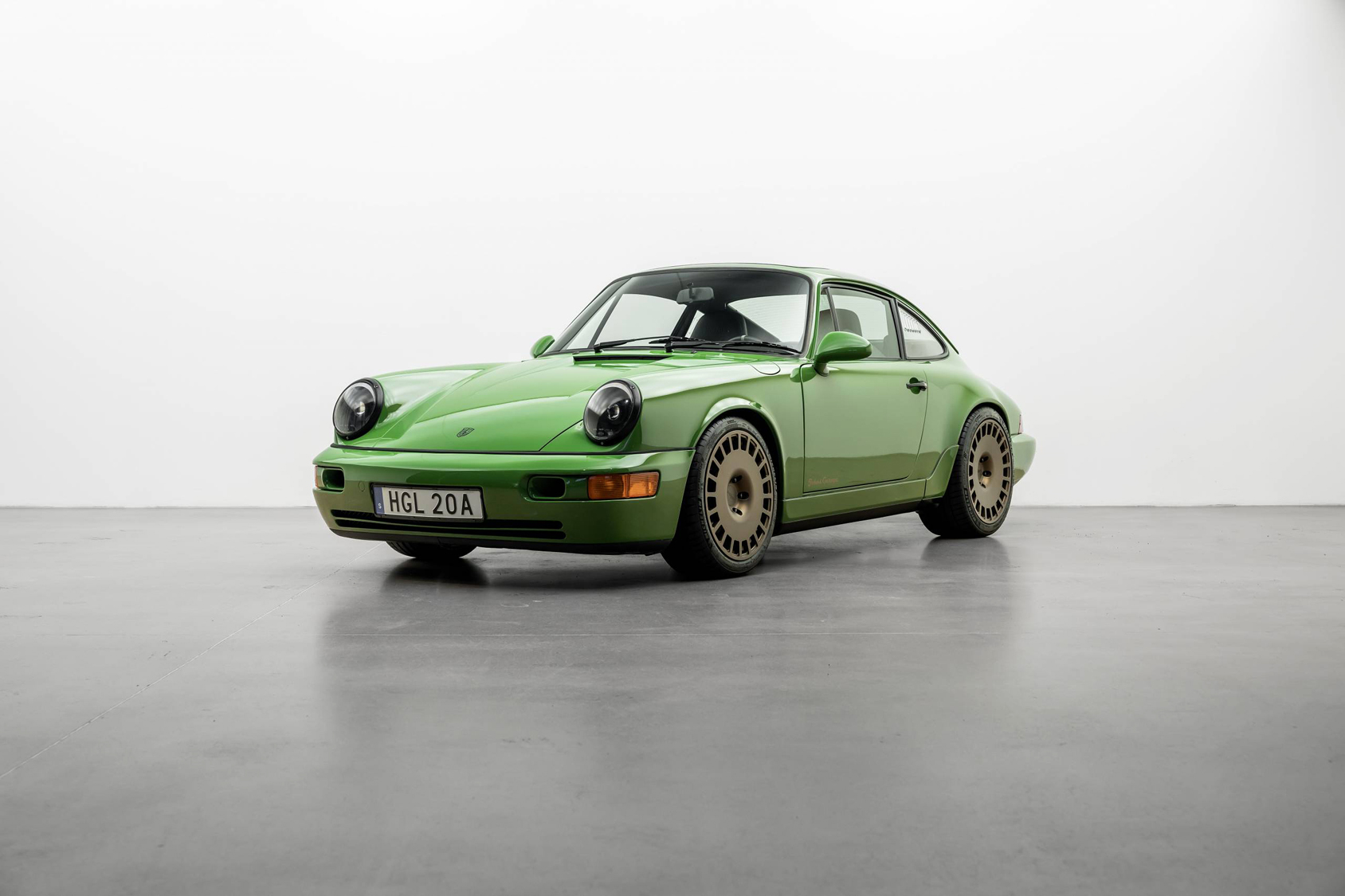 Herren |  | Pre-Owned & Vintage Cars | Porsche 911 Carrera 4 “Redrum”​