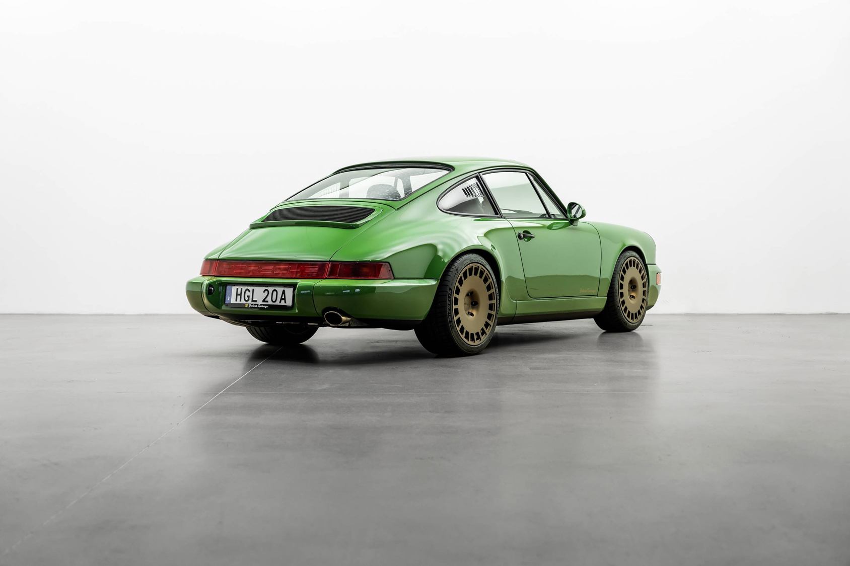 Herren | | Pre-Owned & Vintage Cars | Porsche 911 Carrera 4 “Redrum”