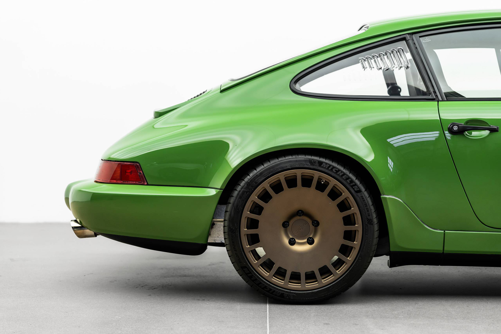 Herren |  | Pre-Owned & Vintage Cars | Porsche 911 Carrera 4 “Redrum”​