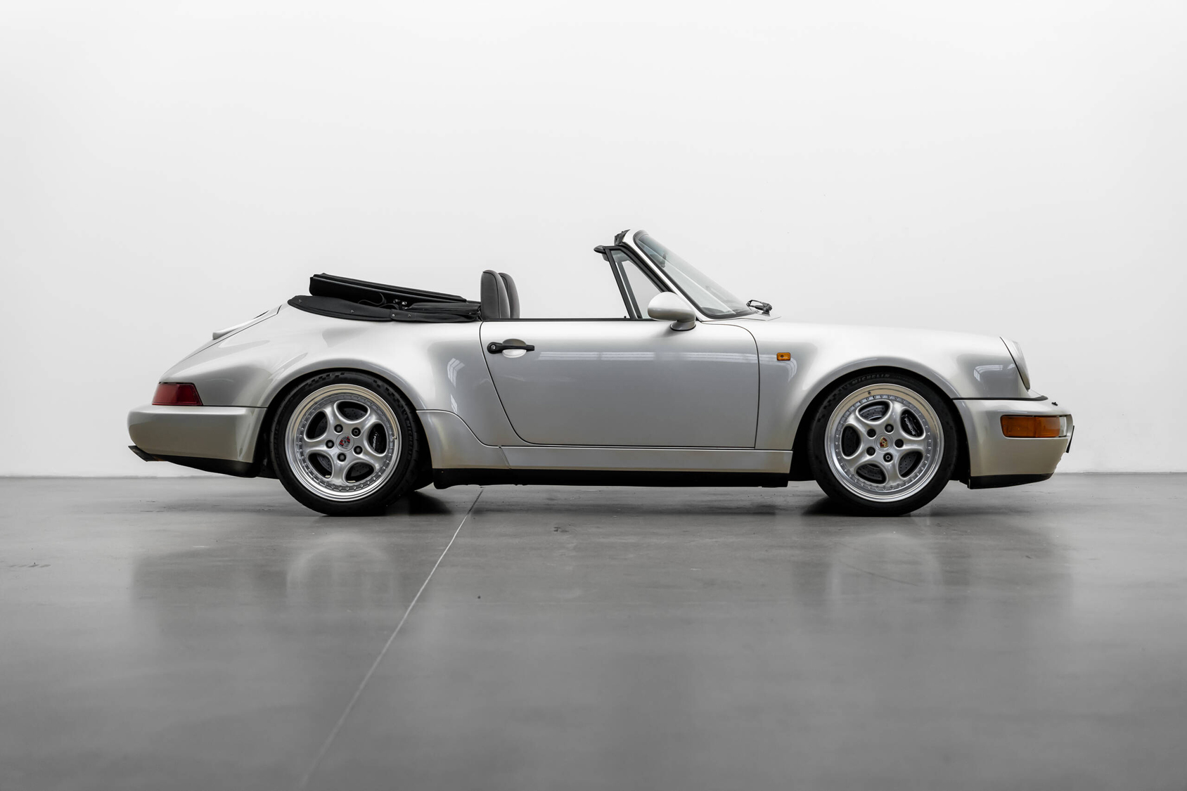 Herren | | Pre-Owned & Vintage Cars | Porsche 911 Carrera WTL Cab