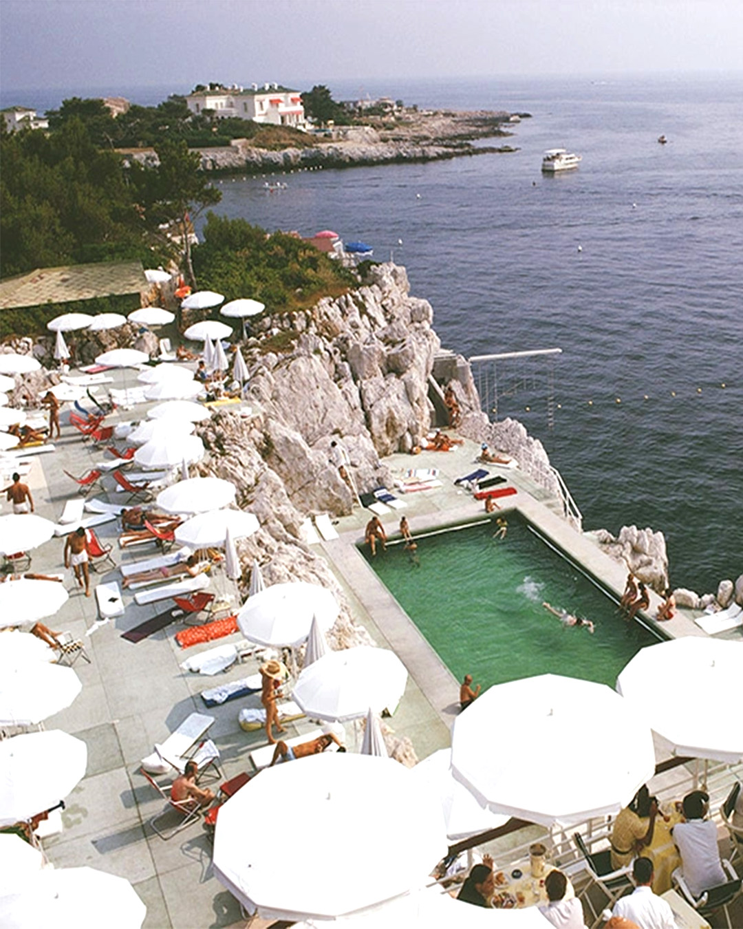 5 Stylish Destinations - And How to Dress