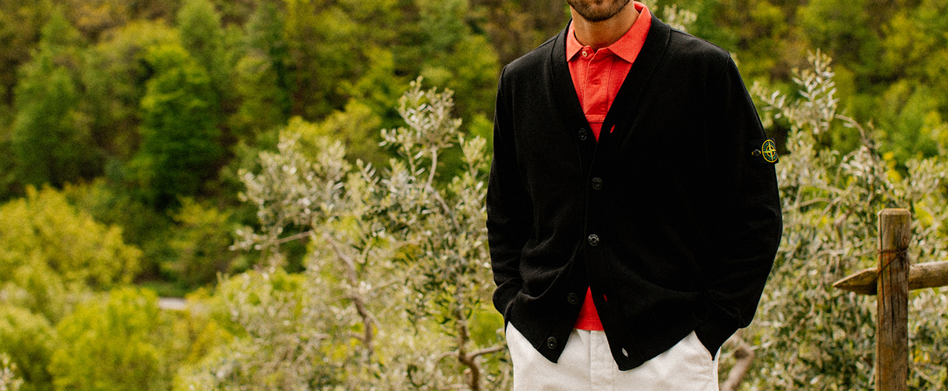 The knitted sweater – summer's savior on chilly evenings